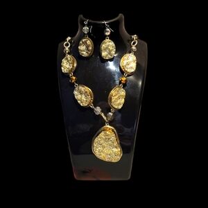 Vintage Goldtone Duo- earrings and necklace